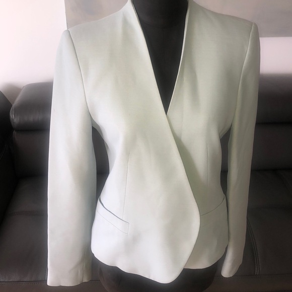 Zara Blazer - Picture 2 of 8